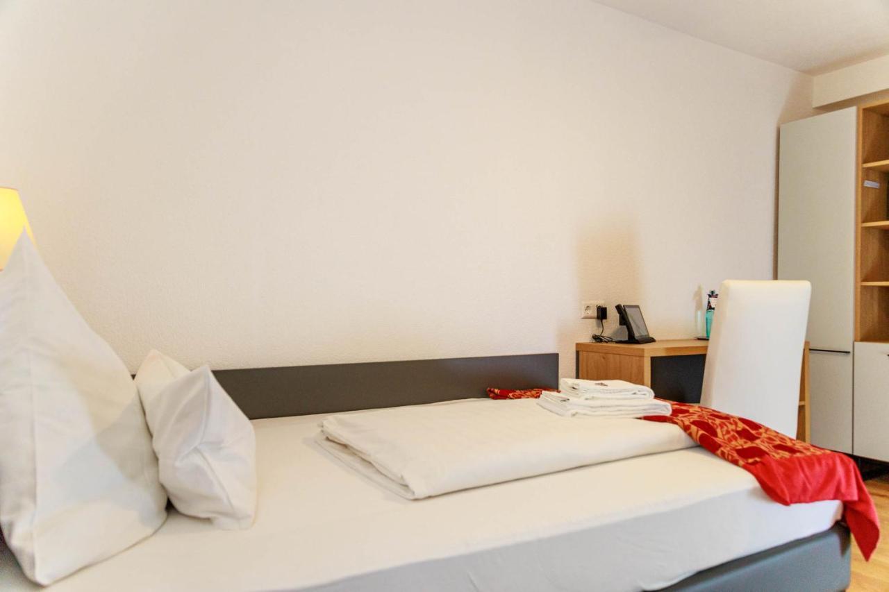 Bodensee-Hotel Kreuz 울딘겐물호펜 외부 사진