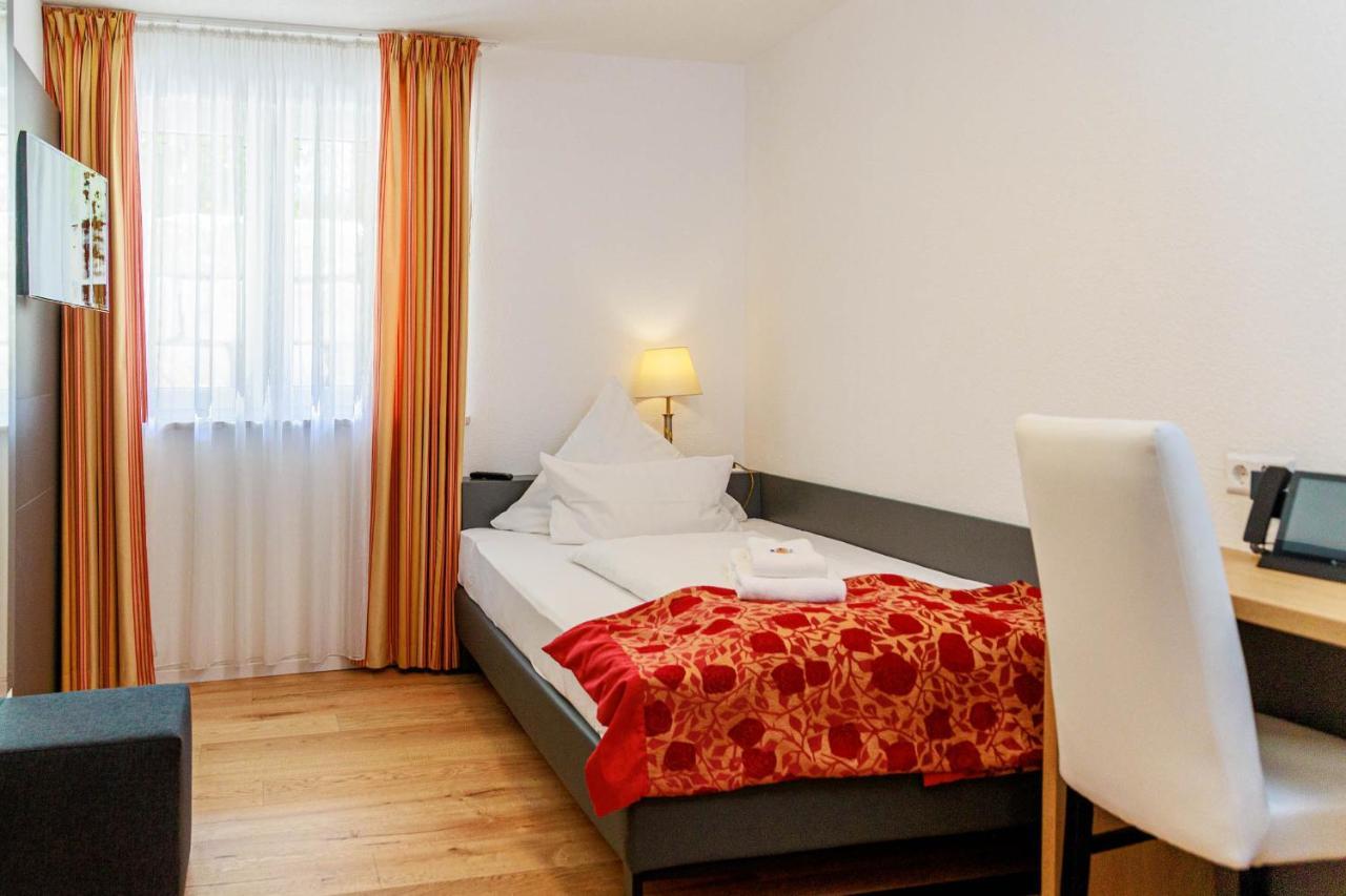 Bodensee-Hotel Kreuz 울딘겐물호펜 외부 사진