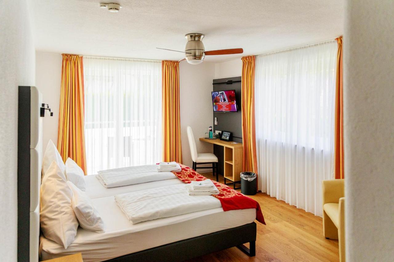 Bodensee-Hotel Kreuz 울딘겐물호펜 외부 사진