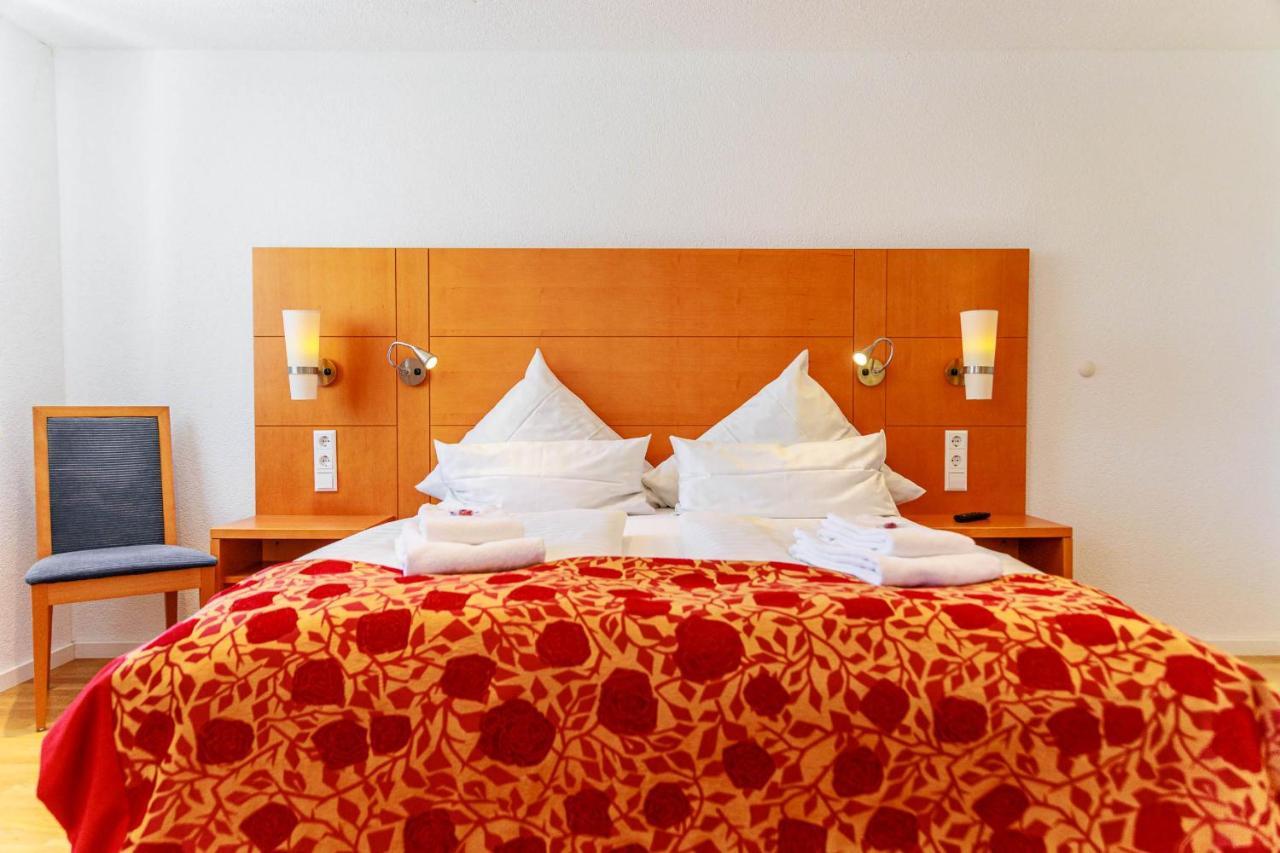 Bodensee-Hotel Kreuz 울딘겐물호펜 외부 사진