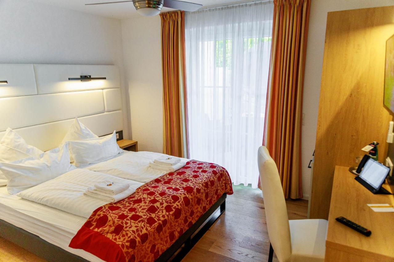 Bodensee-Hotel Kreuz 울딘겐물호펜 외부 사진