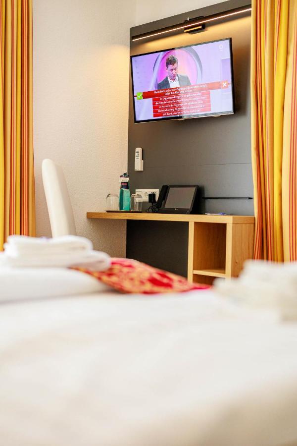 Bodensee-Hotel Kreuz 울딘겐물호펜 외부 사진