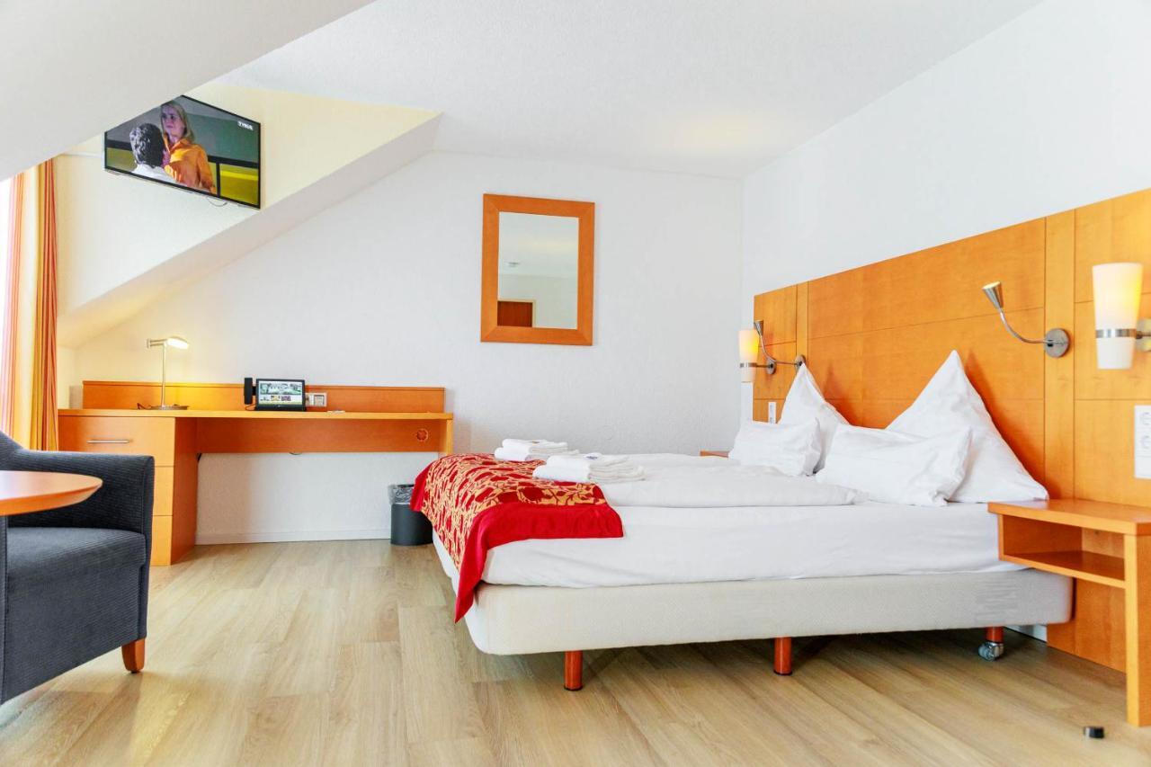 Bodensee-Hotel Kreuz 울딘겐물호펜 외부 사진