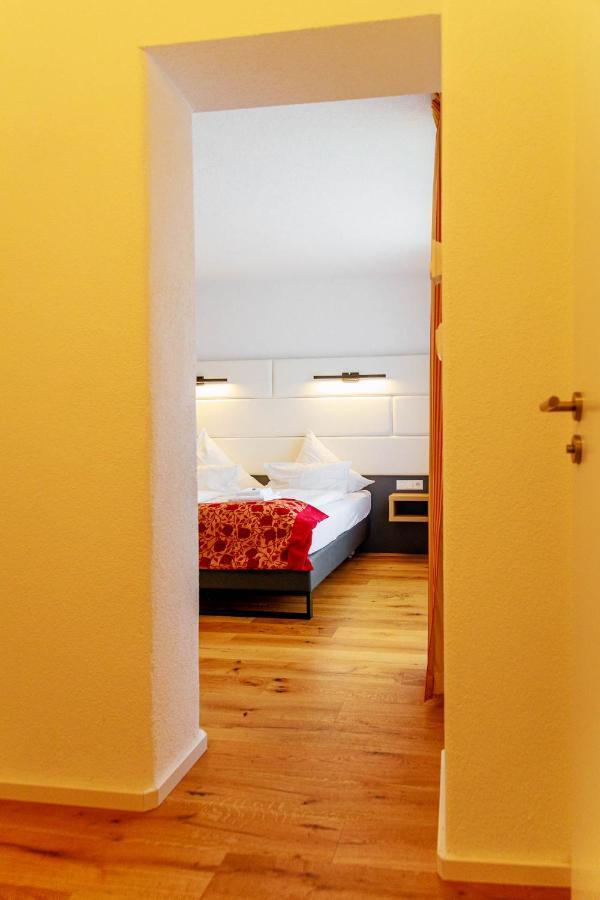 Bodensee-Hotel Kreuz 울딘겐물호펜 외부 사진